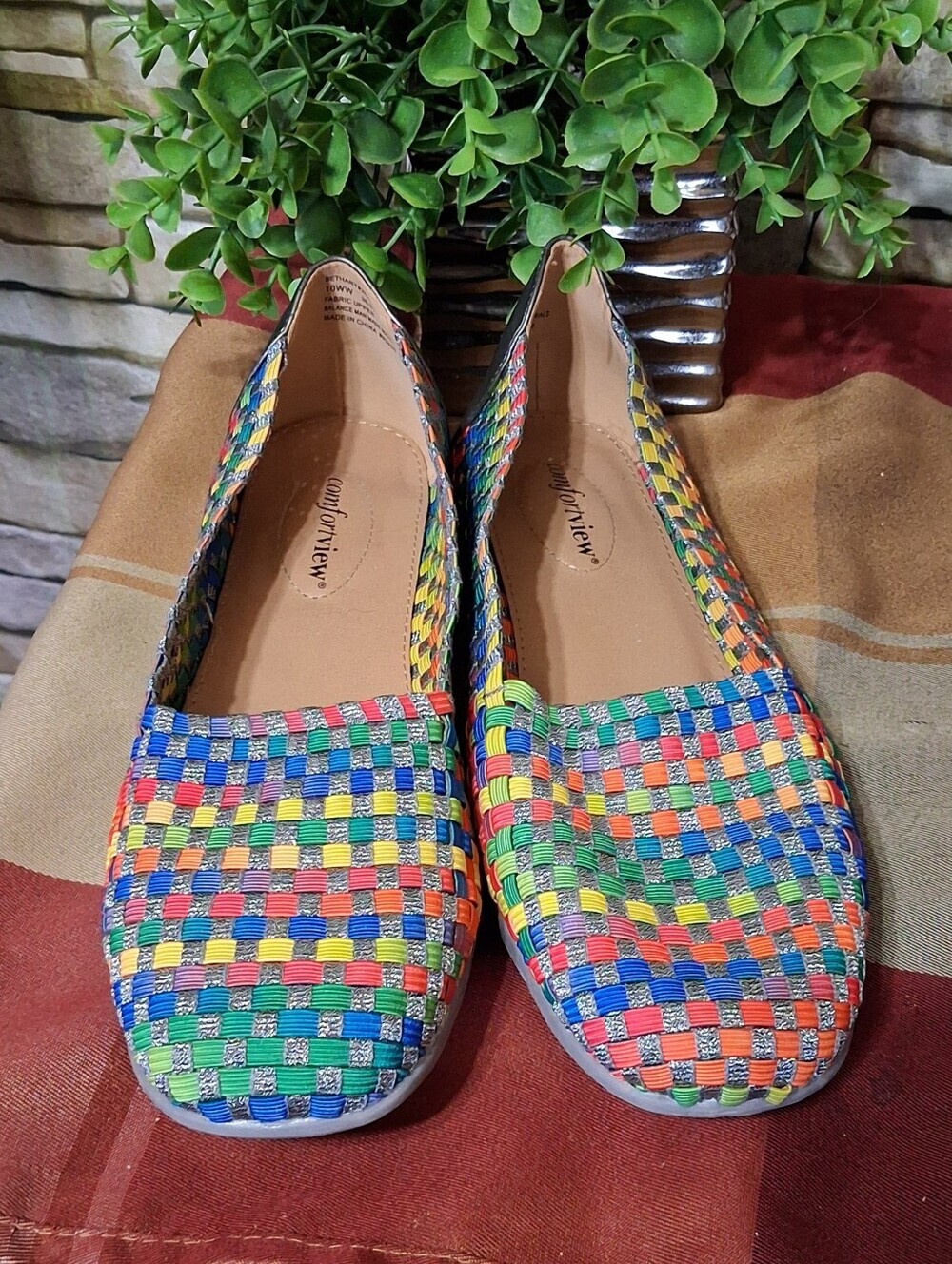 Comfortview Rainbow Woven Slip-On Flats Size 10WW